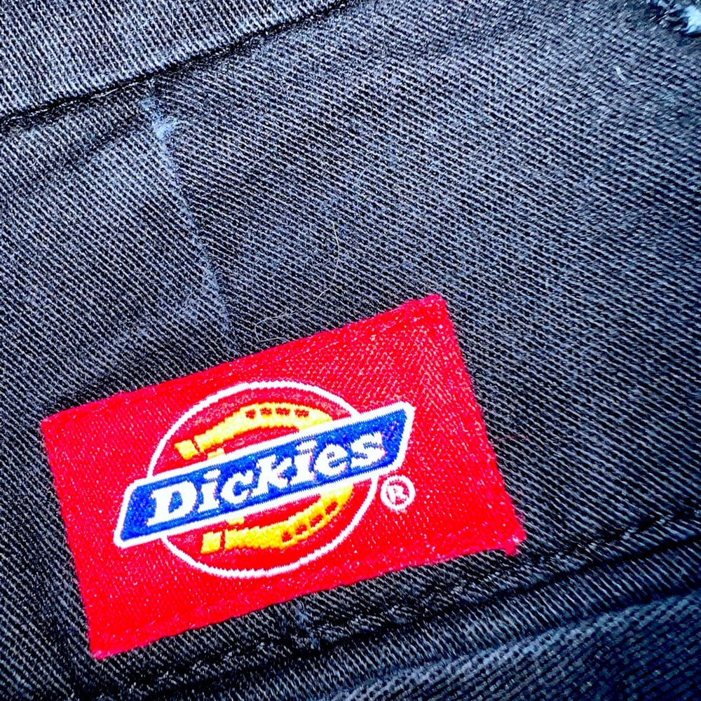 Juniors Dickie’s. I have (5) size 1 and (1) size 3. 
Good condition.